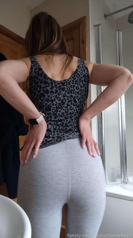 seductivewifey1 image #1