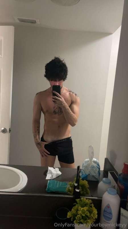 yourboymickeyy main image