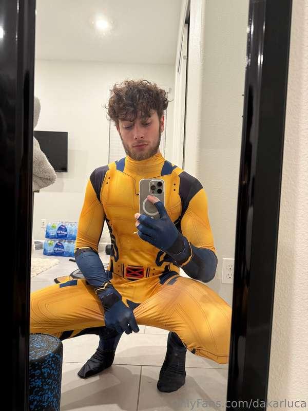 suiting up for halloween ;) who needs saving from my mutant ..