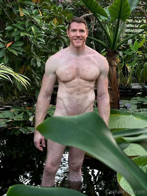 I feel like Adam, with just one leaf covering my fat big coc..