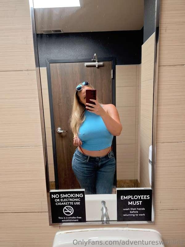 adventureswithlinz main image