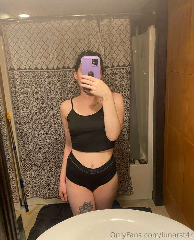 I love my body ☺️ don’t you? Check out my tip menu😉