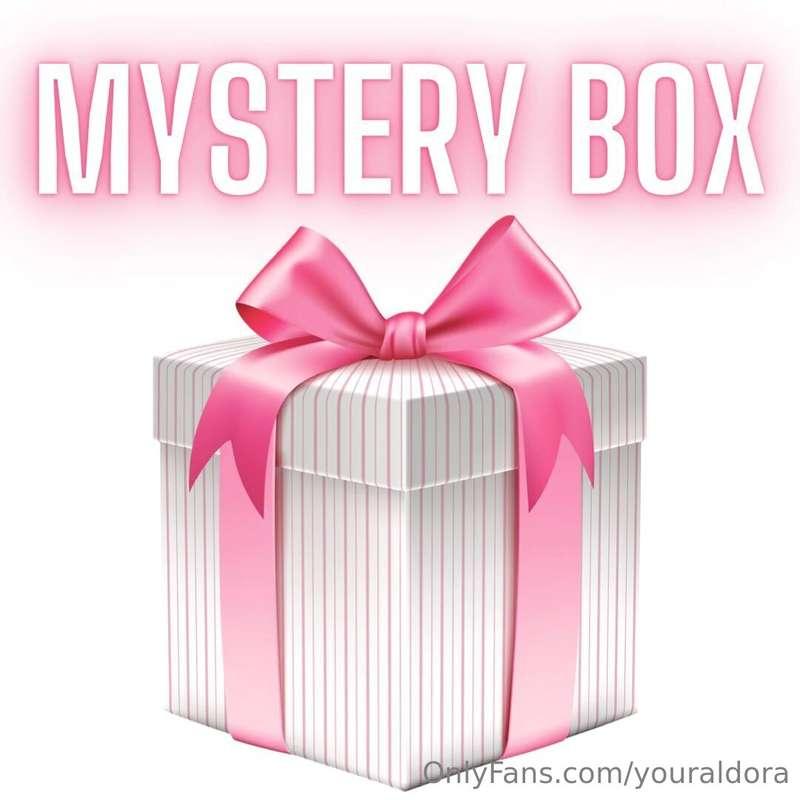 I know you love secrets 😋
This is a secret box with a very h..