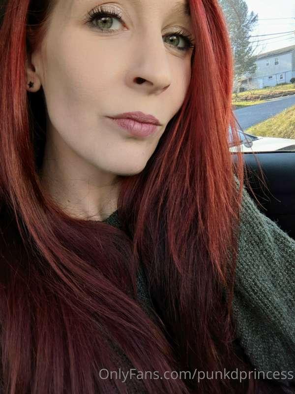 Good afternoon loves and a big happy Friday! First off my ne..