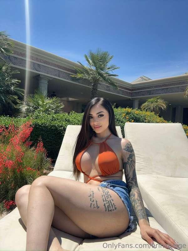 Sit by me or naw ??
