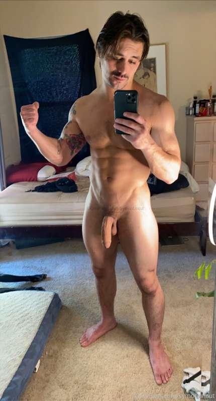 Worship Daddy’s muscles bby