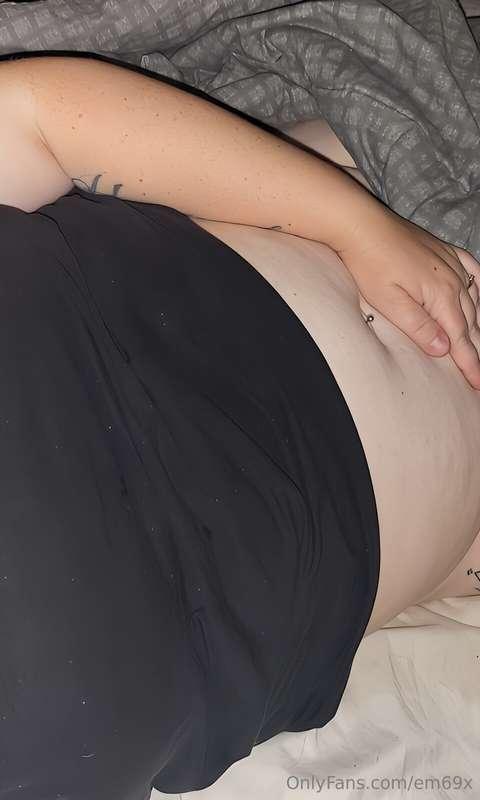 Just got fucked so hard by a BBC! Now my poor belly hurts 😜😝