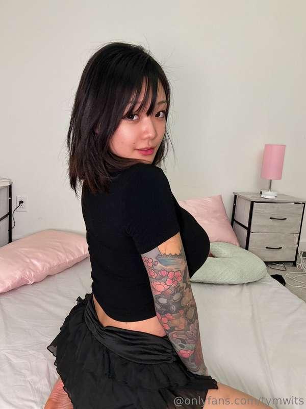 if you wanna see my booty all you have to do is ask 🤭