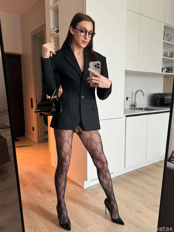 We met in the office.
 What are your actions?

#fyp #trans #transgirl #shemale #tgirl #tease #nude #lingerie #young #cutegirl #transgender #girlcock