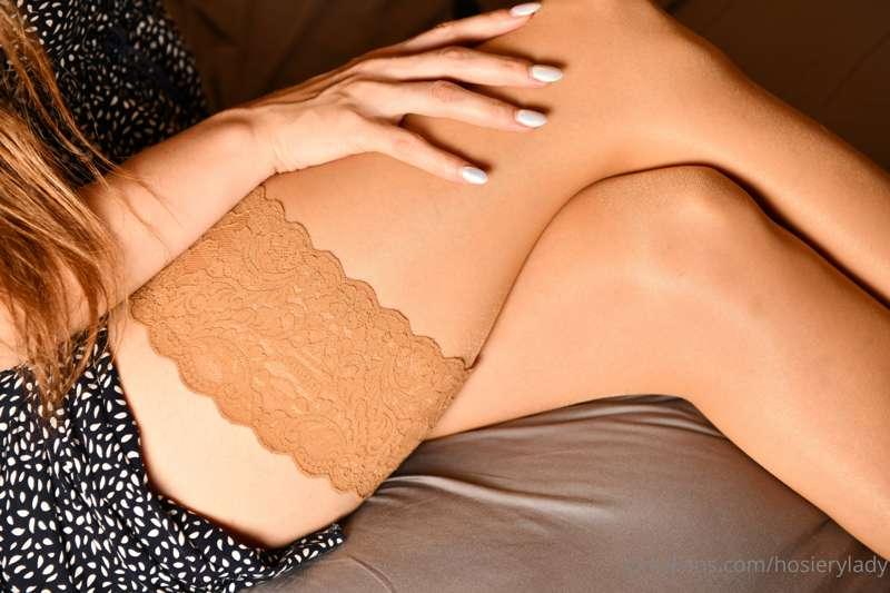 A few detail photos in my lovely Wolford Satin Touch 20 stoc..