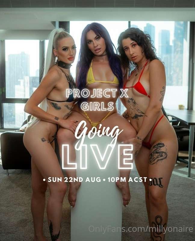 TWO HOURS TO GO 🥳🥳 Kiki is joining us too now 🧔🏻‍♂️👱🏼‍♀️👩🏼‍🦰..