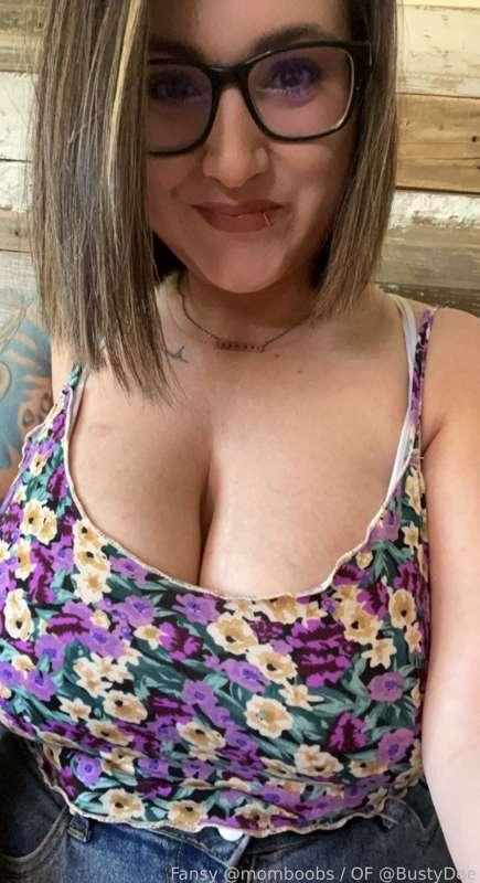 momboobs image #2