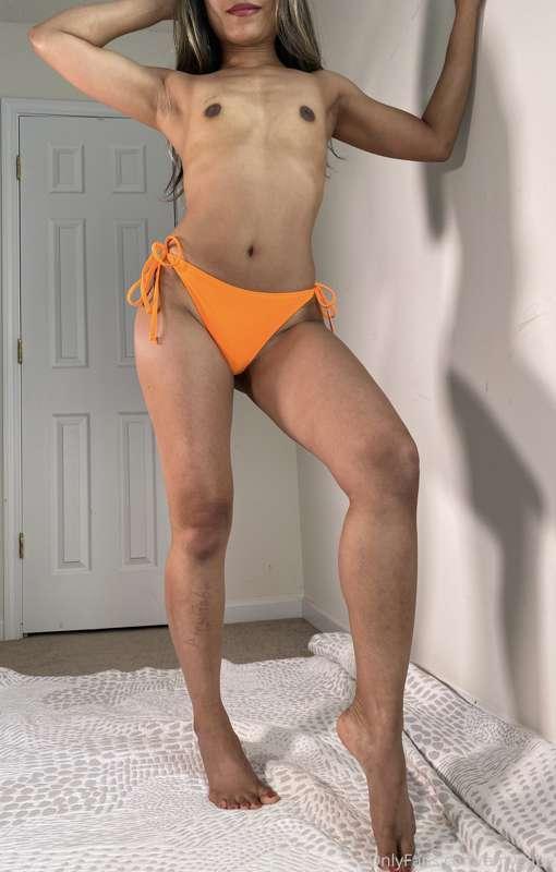 Good morning and happy Titty Tuesday 💋

I think this orange ..