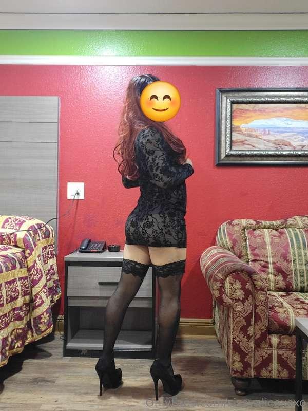 Like my dress? 
