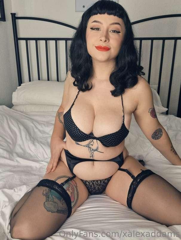 morning babe! what do you want for breakfast? how about me?🤭..