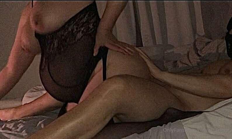 Pregnant 🤰 Cowgirl 🤠 Reverse 🔄 
Riding 😈🙈💦 
𝘿𝙤𝙣’𝙩 𝙢𝙞𝙨𝙨 𝙤𝙪𝙩 ‼..