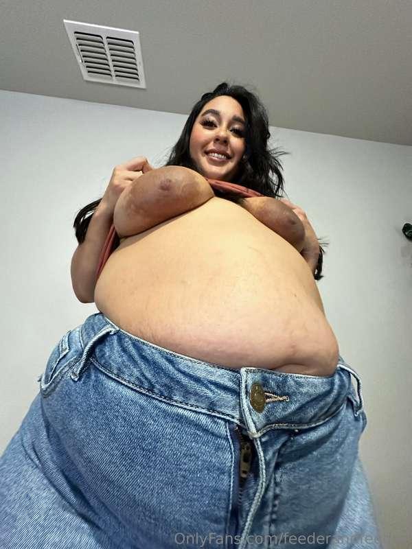 Do me a favor and unzip me? That zipper is really begging fo..