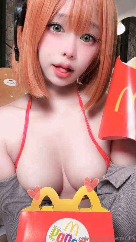 Happy meal🍔🍟
❤️3$ for remove heart🥴

You can pay me tips bel..