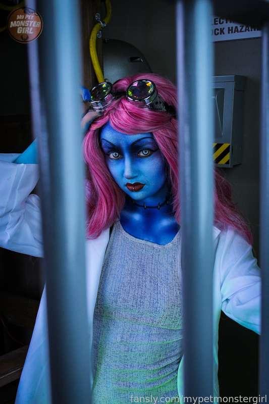 mypetmonstergirl image #1