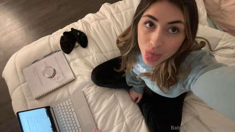 Please help me procrastinate from studying lol