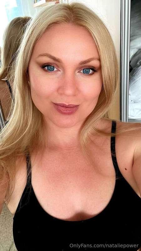 Ready to drown in my ocean eyes? 