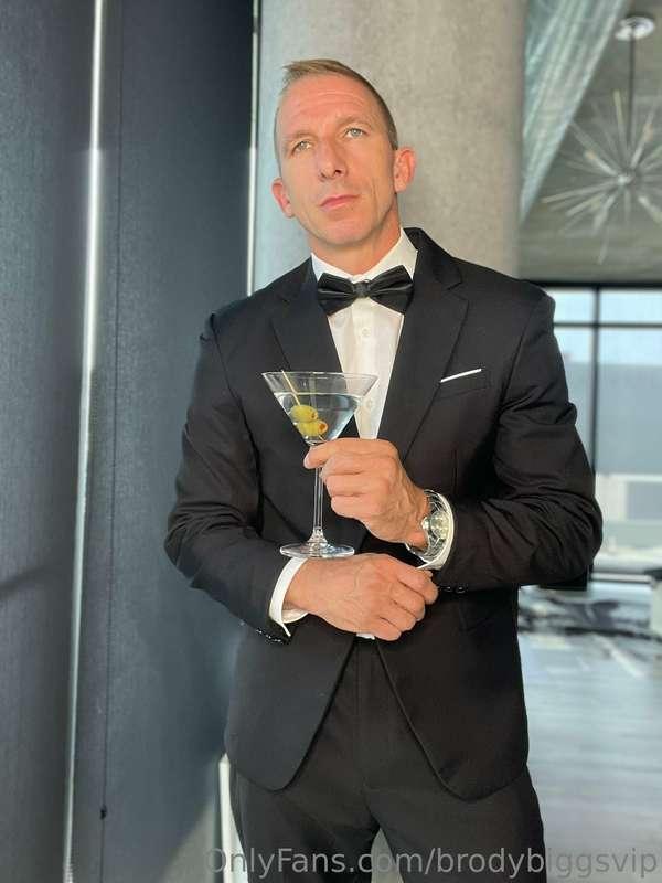 Secret agent or secret boyfriend?  Who’s ready for 007  Jame..