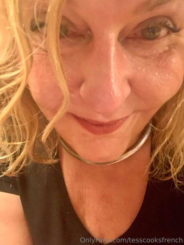 All eyes on you! 💋💋