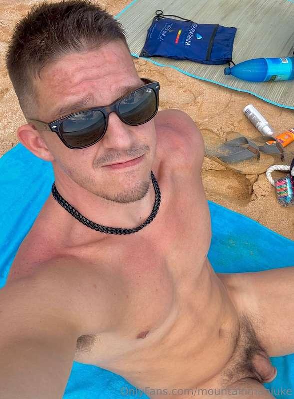 Take me back to the beach ☀️😈