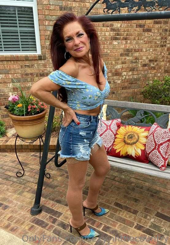 sexy_inthecountry image #2