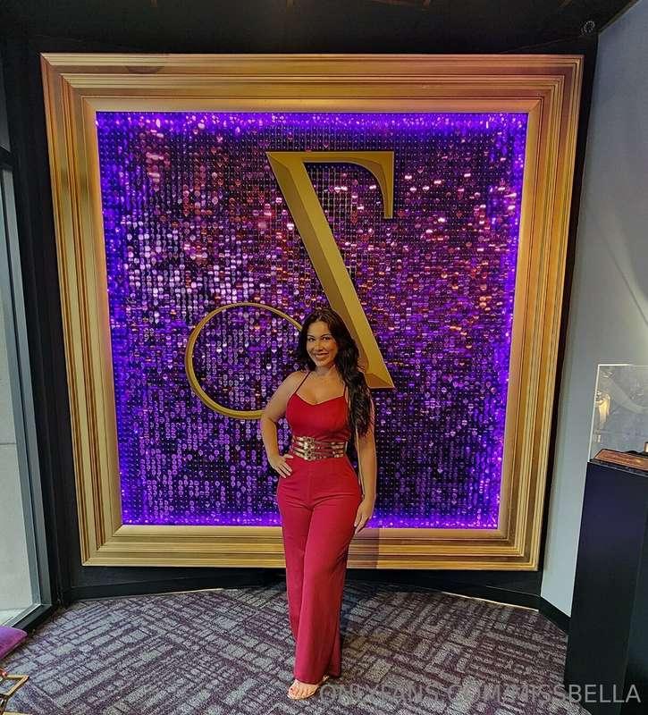 Hi guys! I was invited to a magic show! I might not make it ..