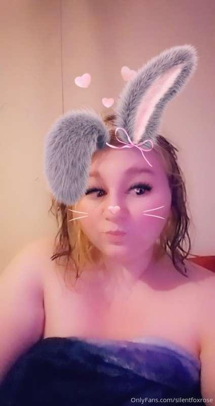 Happy Easter from your favorite rope bunny 🐇 Wish I was gett..