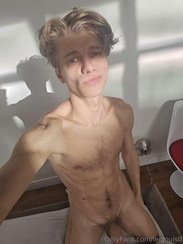 Good morninggg im traveling this weekend so i can't answer m..