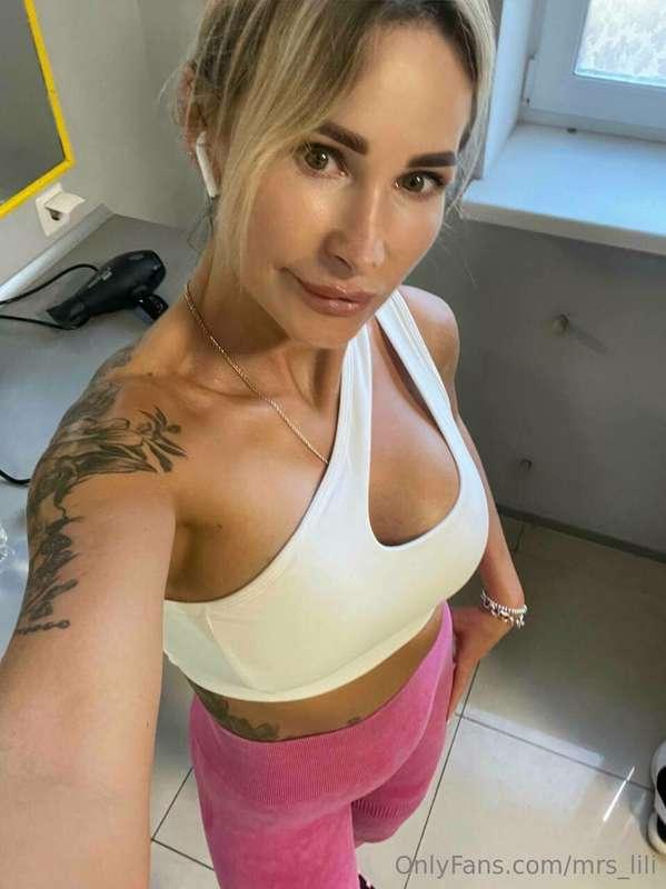 A slim body needs to be done every day! I did a good workout..