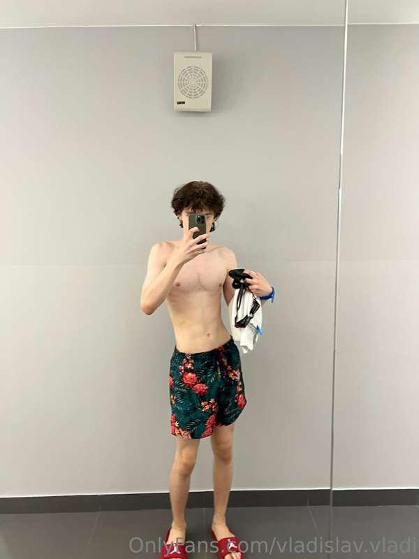 wanna swim naked with you 😏