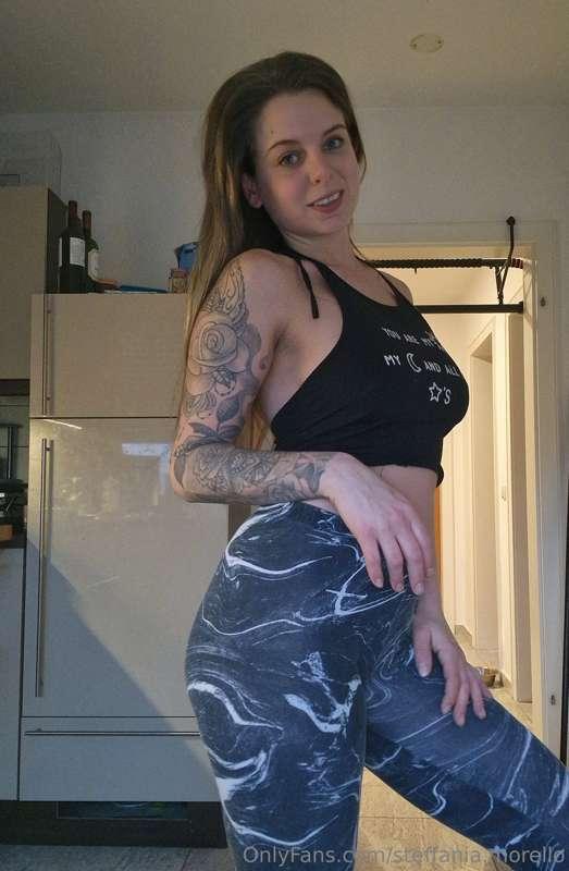 Guten Morgen 🥰  bin grade erst aufgewacht und hätte Lust auf..