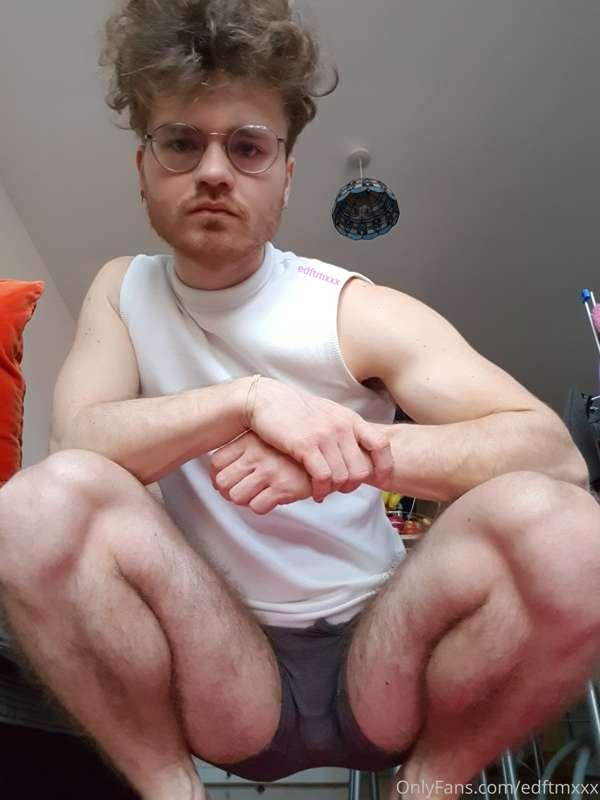Giving you a peek before you eat me out