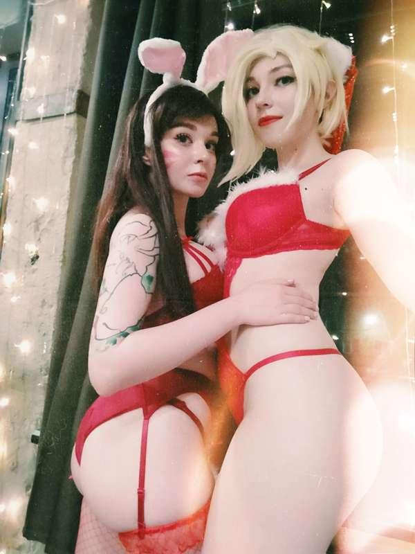 Mercy and D.Va wish you happy holidays!