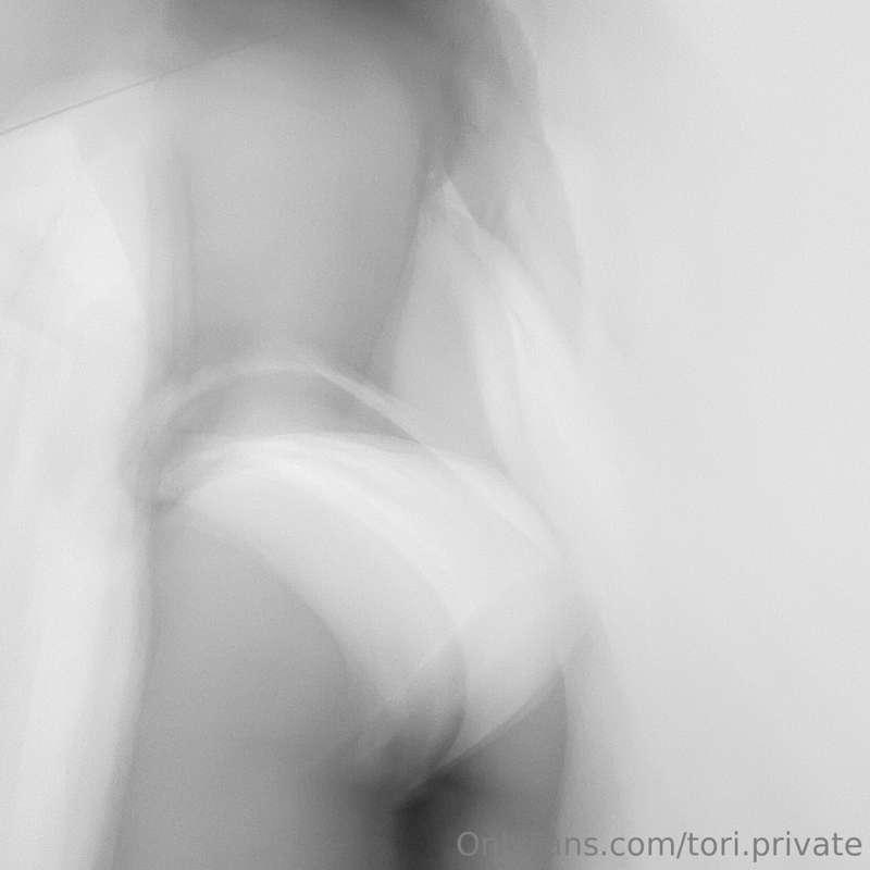 tori.private image #0