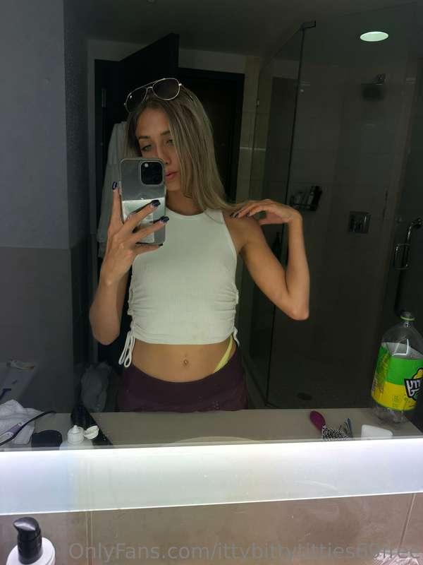 ittybittytitties69free image #0
