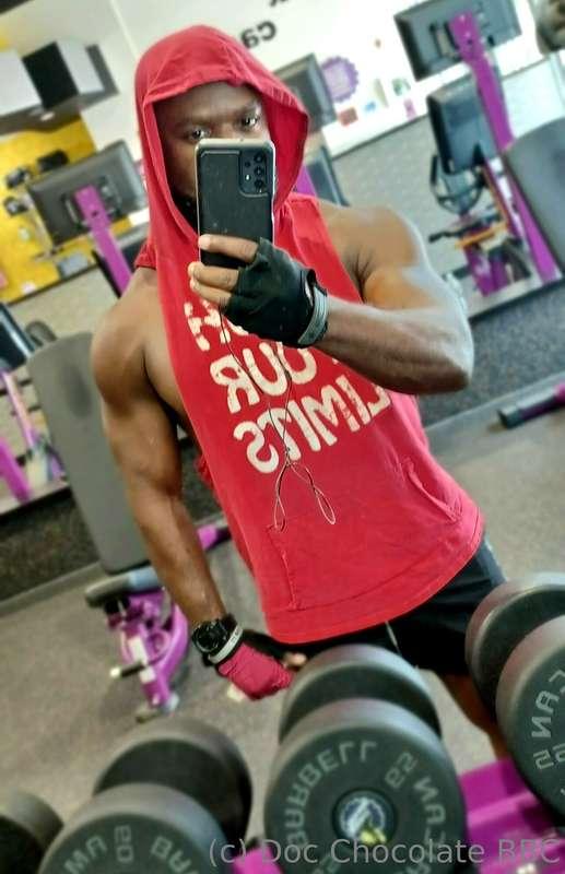 Getting my workout in... 

❤️ this if you're into BUFF choco..