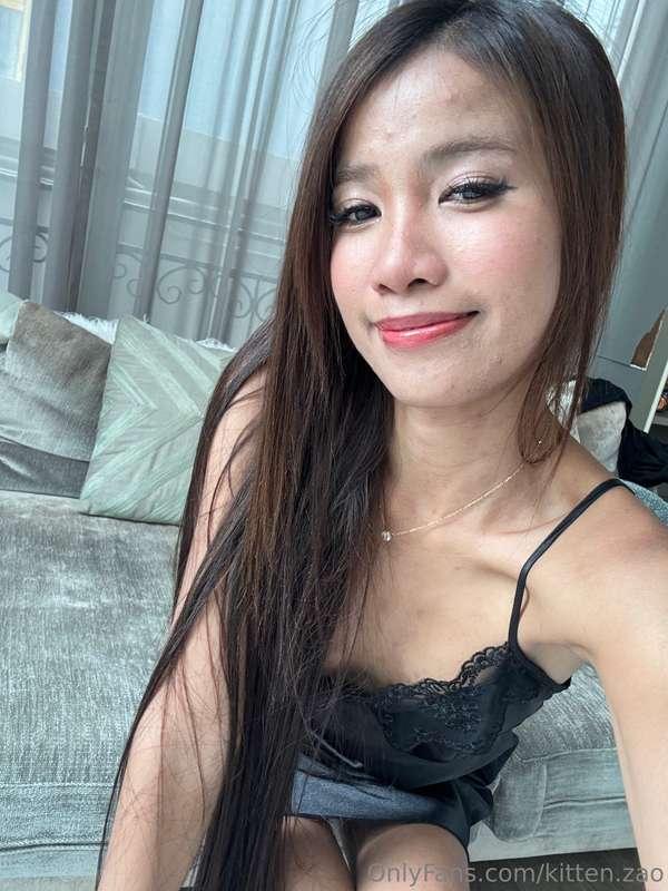 I’m bored… tease me. 😋