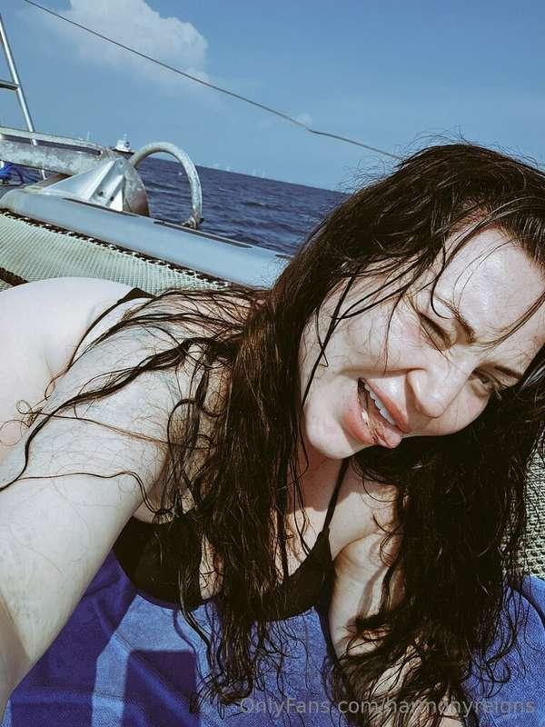 Get wet with me 