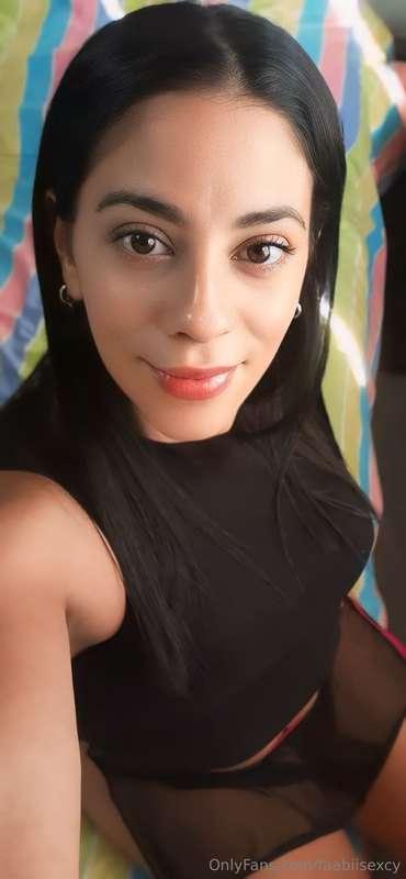 Ey. Baby que opinas de ésto?🖤💁🏾❣️Hey, baby, what do you thin..