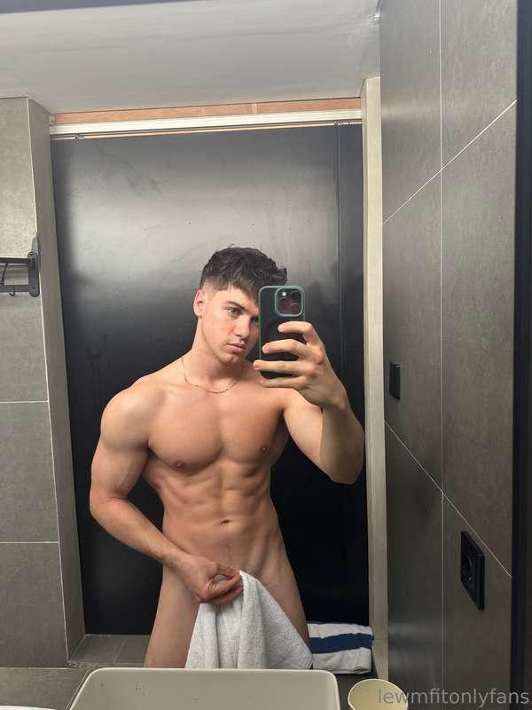 This one’s for you… ready to join me? 💖🤫