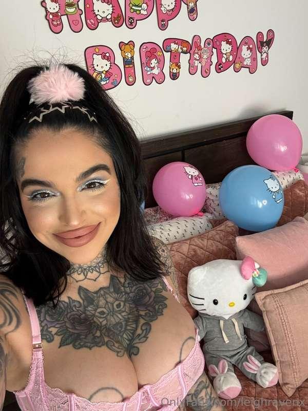 Waiting for my birthday spoils!!! 💅🥳🖤