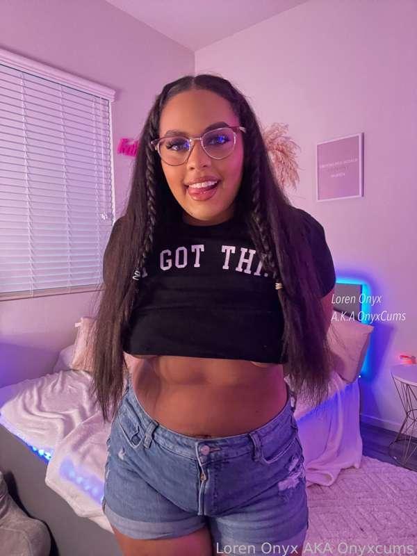 i only stick my tongue out when i plan to use it 😈

✎ #nerdy #ebony #cute #pokemon #exotic #bigass #gamer #reader #brunette #fyp
 