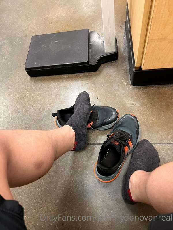 You should be doing this for me