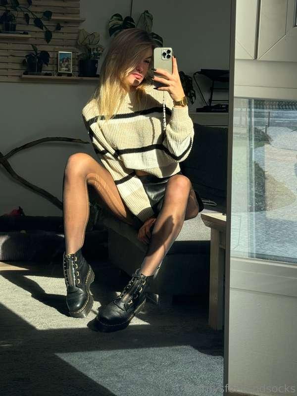 emmyfeetandsocks image #2
