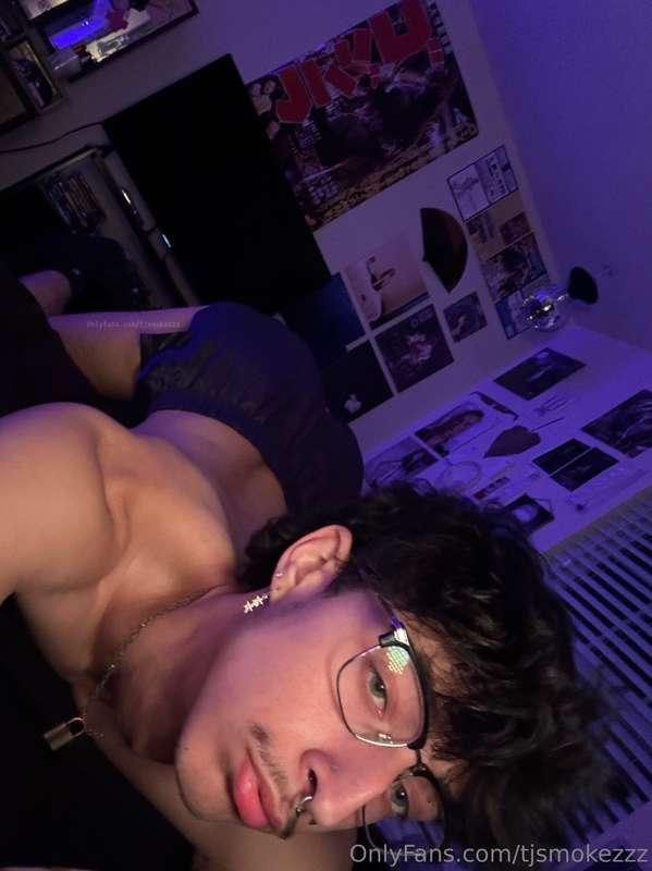 Slide my boxers off 🫣