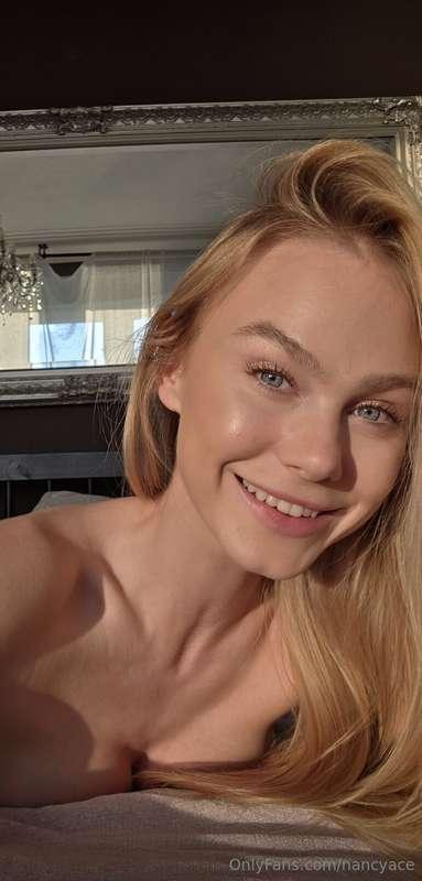 I want my smile to bring positive vibes to your day😘